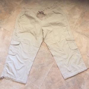 Calvin Klein khaki Capri Large